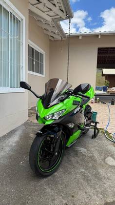 KAWASAKI NINJA 400 KRT EDITION 